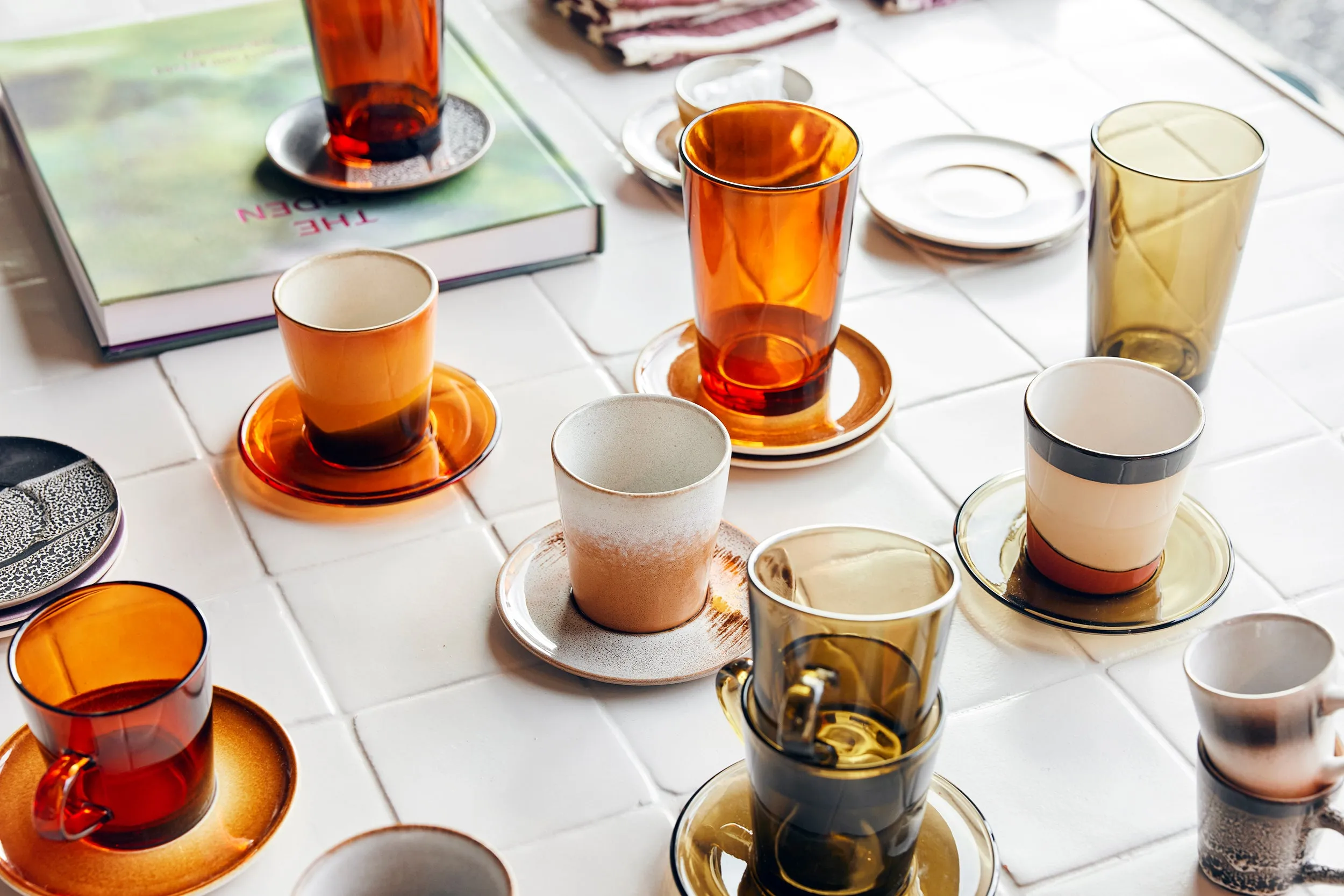 70s Glassware: Coffee Cups Amber Brown (Set of 4)