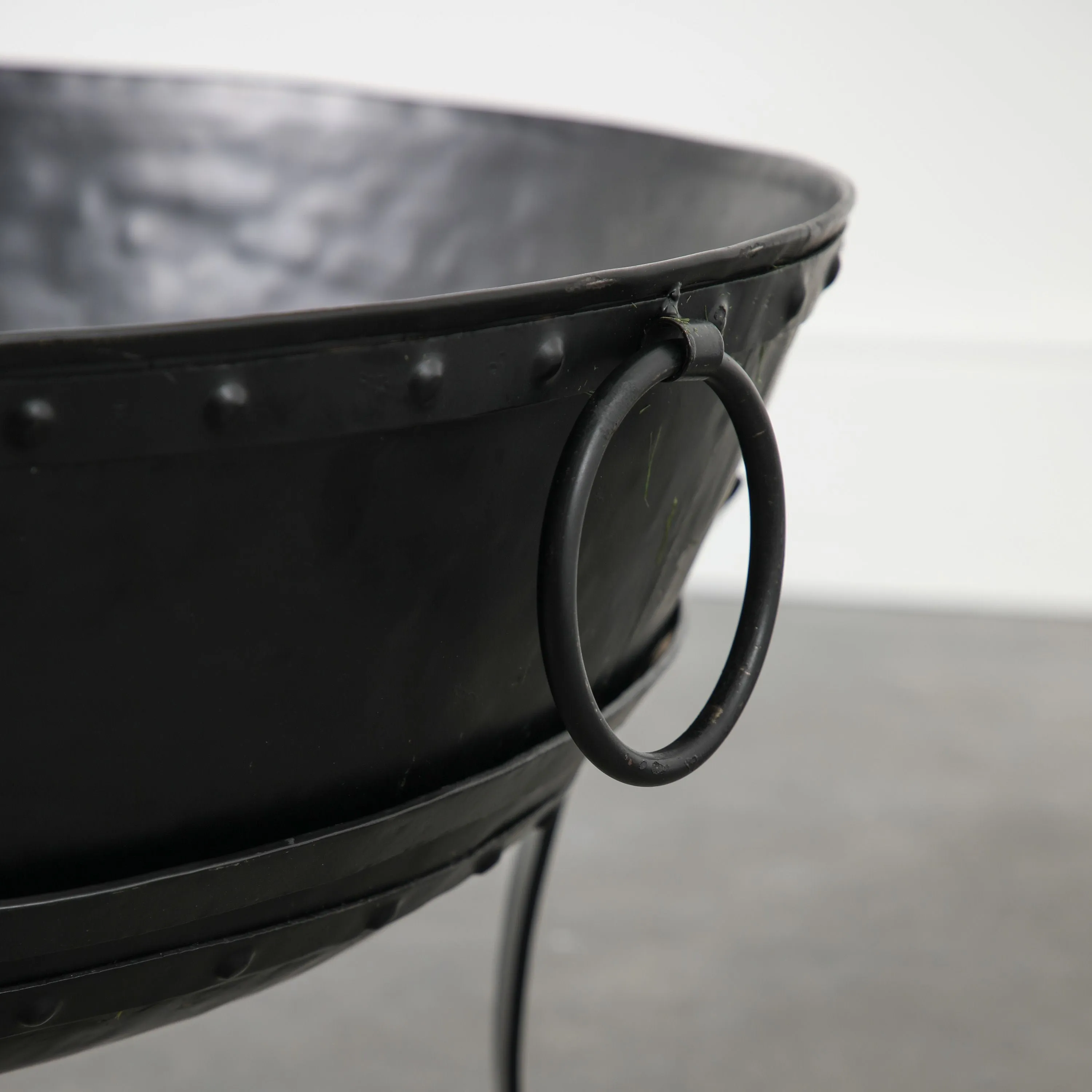 Atessa Fire Pit