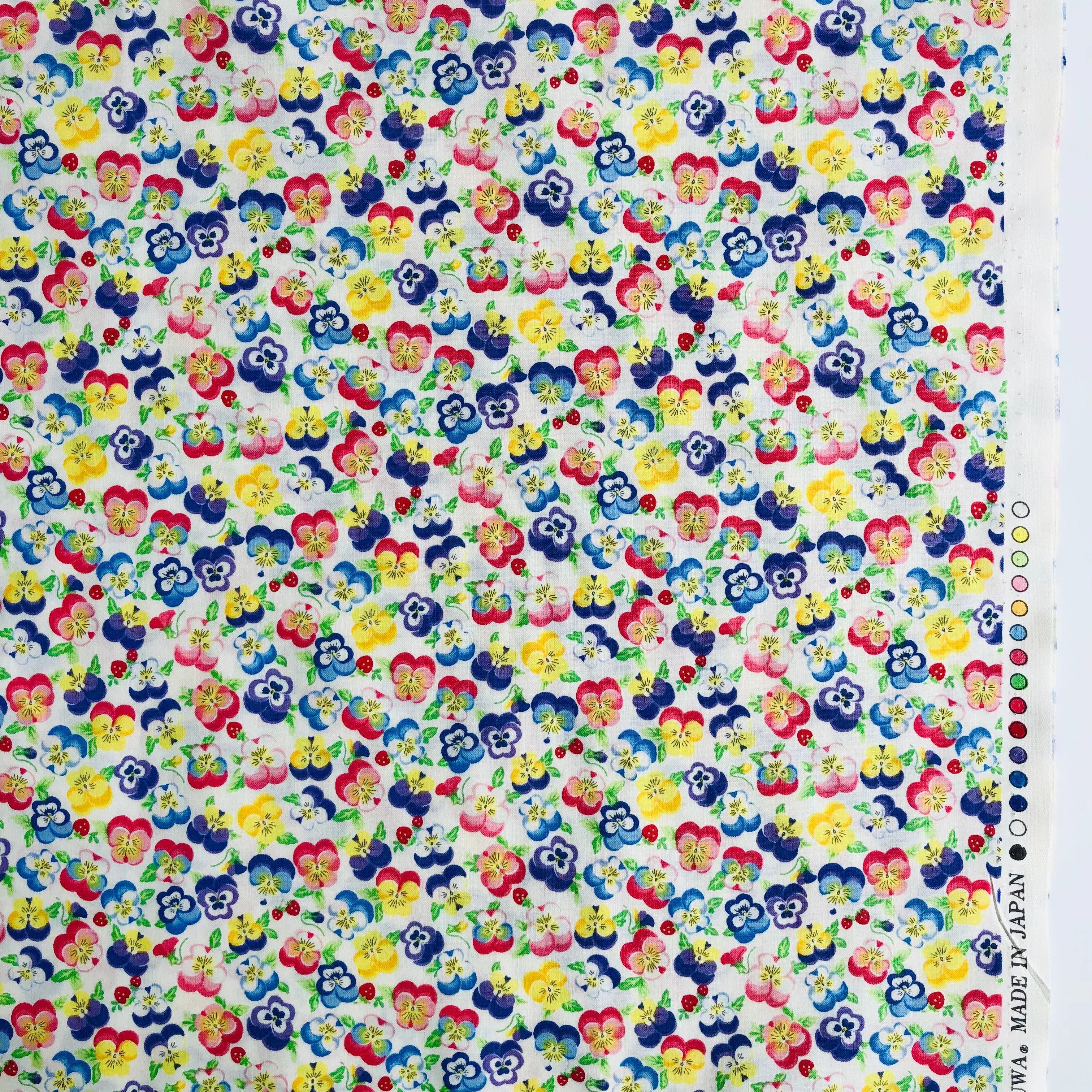 Fancy Viola - Off White - Atsuko Matsuyama - 30's Collection - Yuwa
