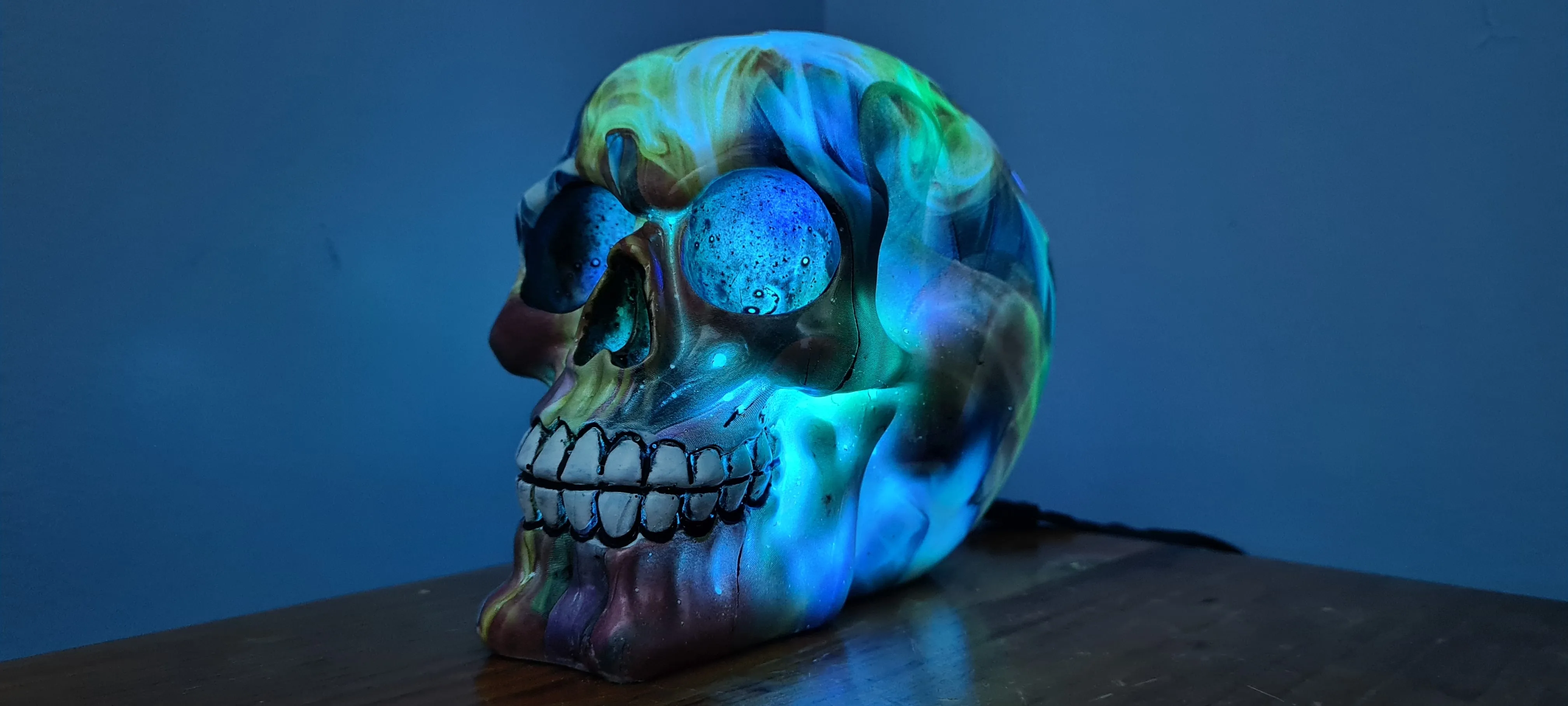 HIPPY DESIGNS SKULL LAMP - made by me-2 colours