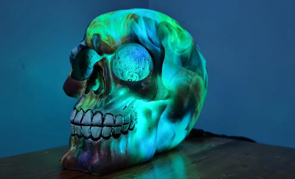 HIPPY DESIGNS SKULL LAMP - made by me-2 colours