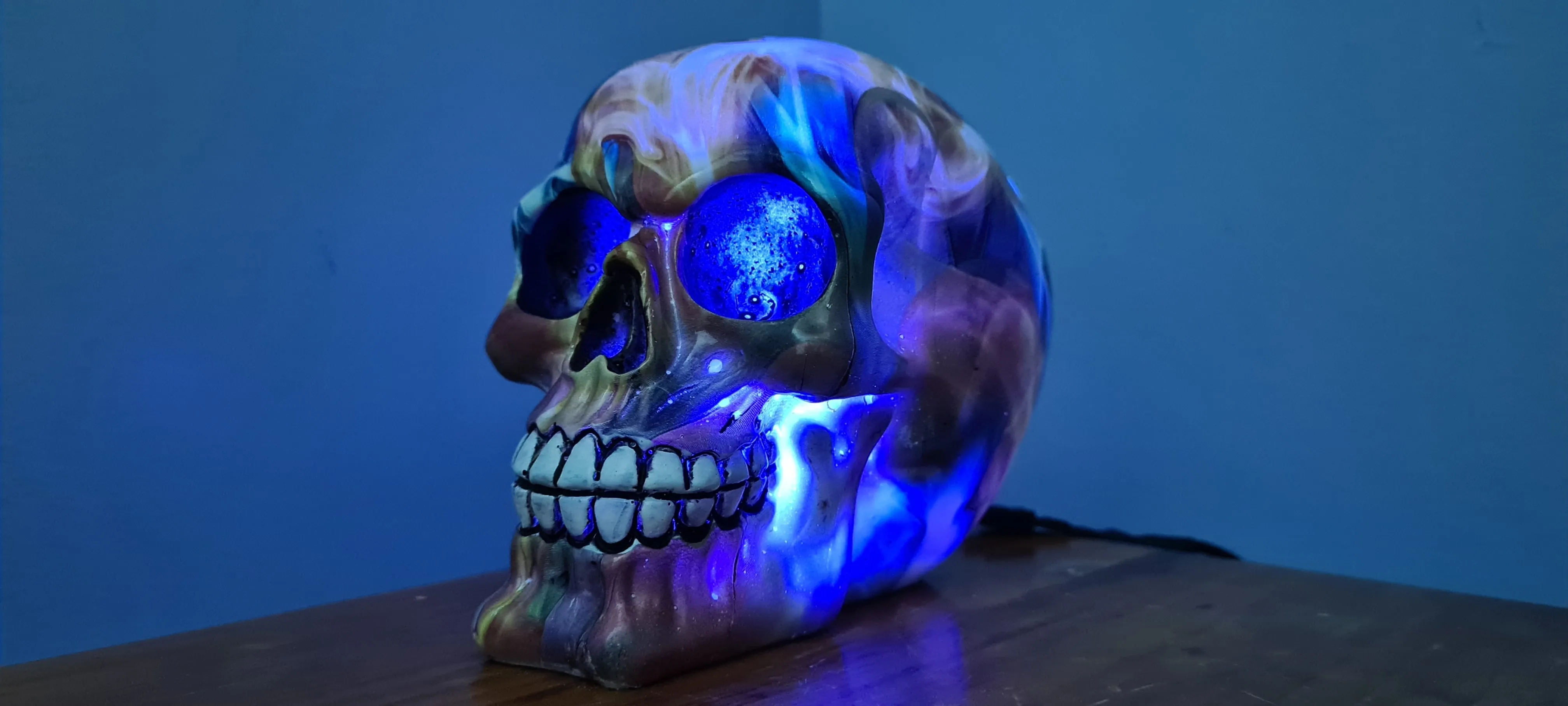 HIPPY DESIGNS SKULL LAMP - made by me-2 colours