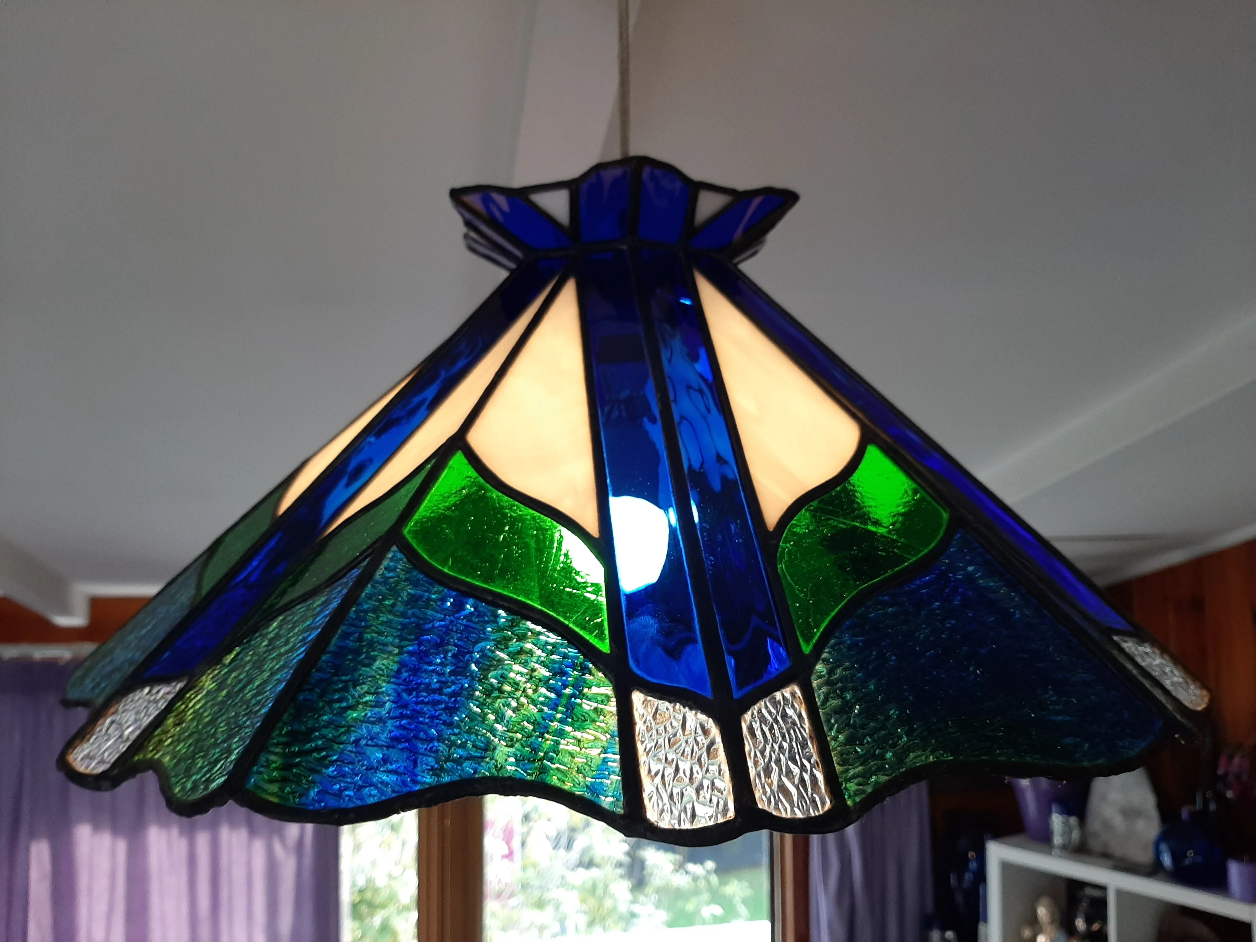 LARGE UNIQUE STAINED GLASS LIGHT SHADE