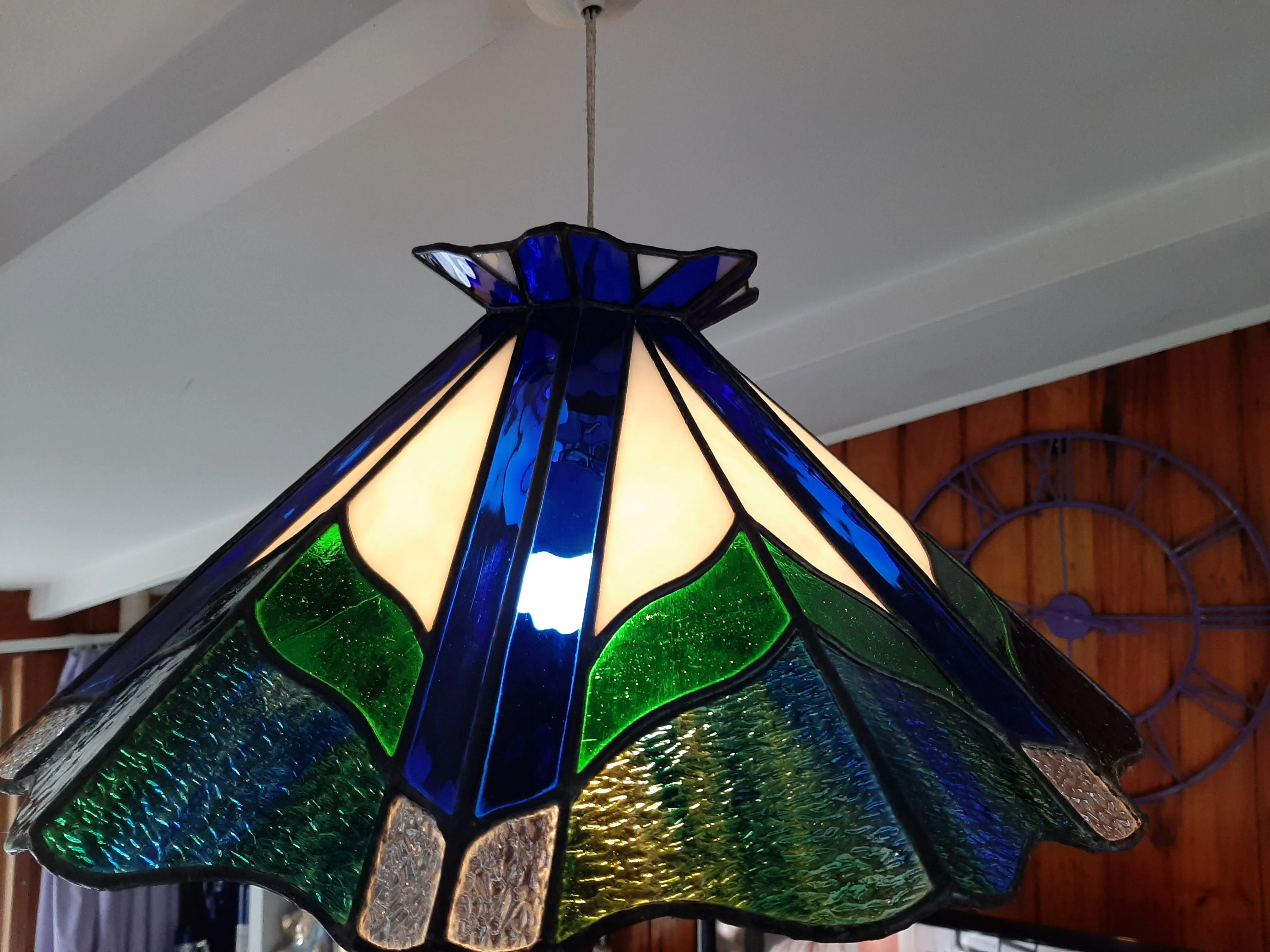 LARGE UNIQUE STAINED GLASS LIGHT SHADE