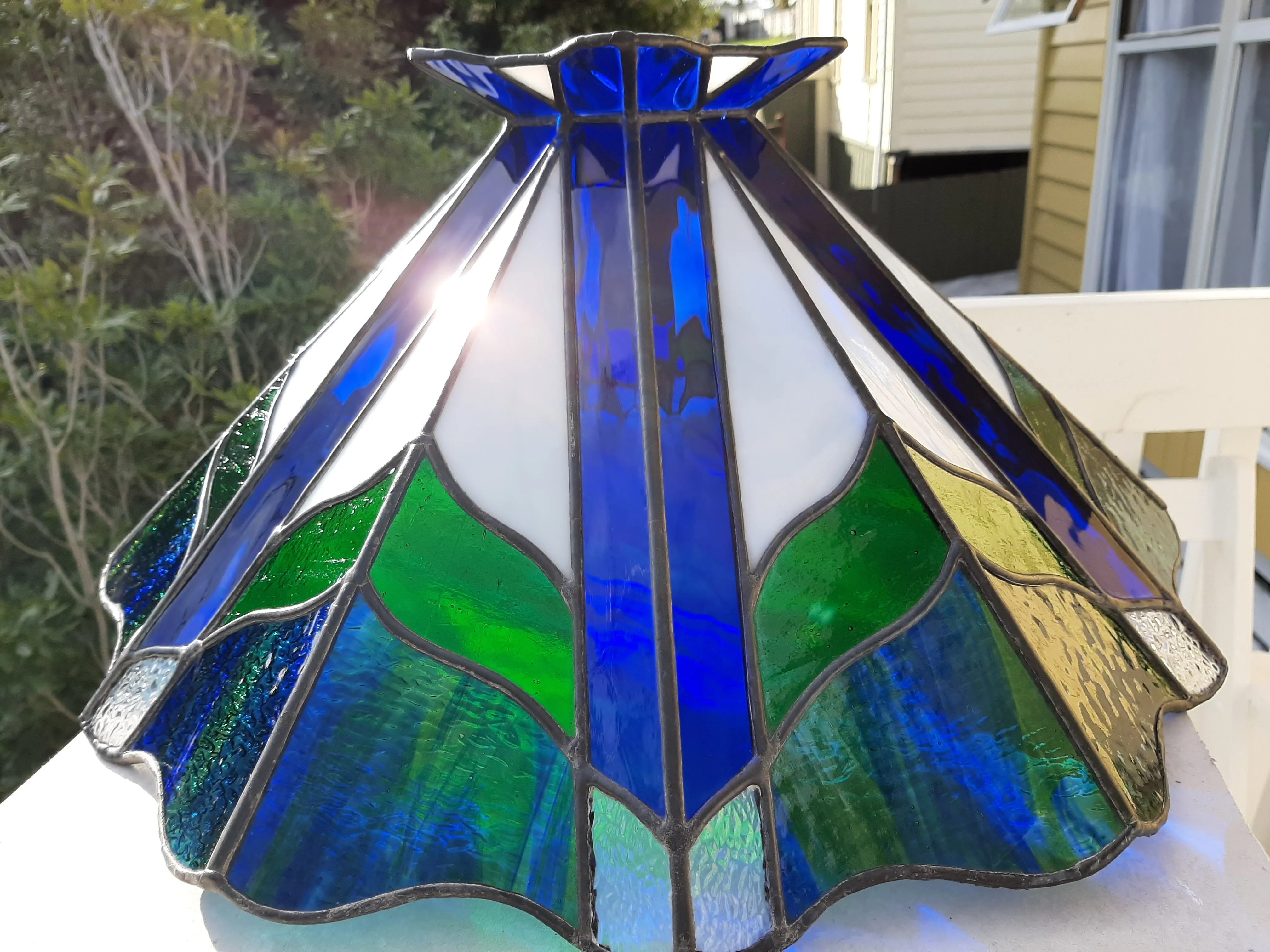 LARGE UNIQUE STAINED GLASS LIGHT SHADE