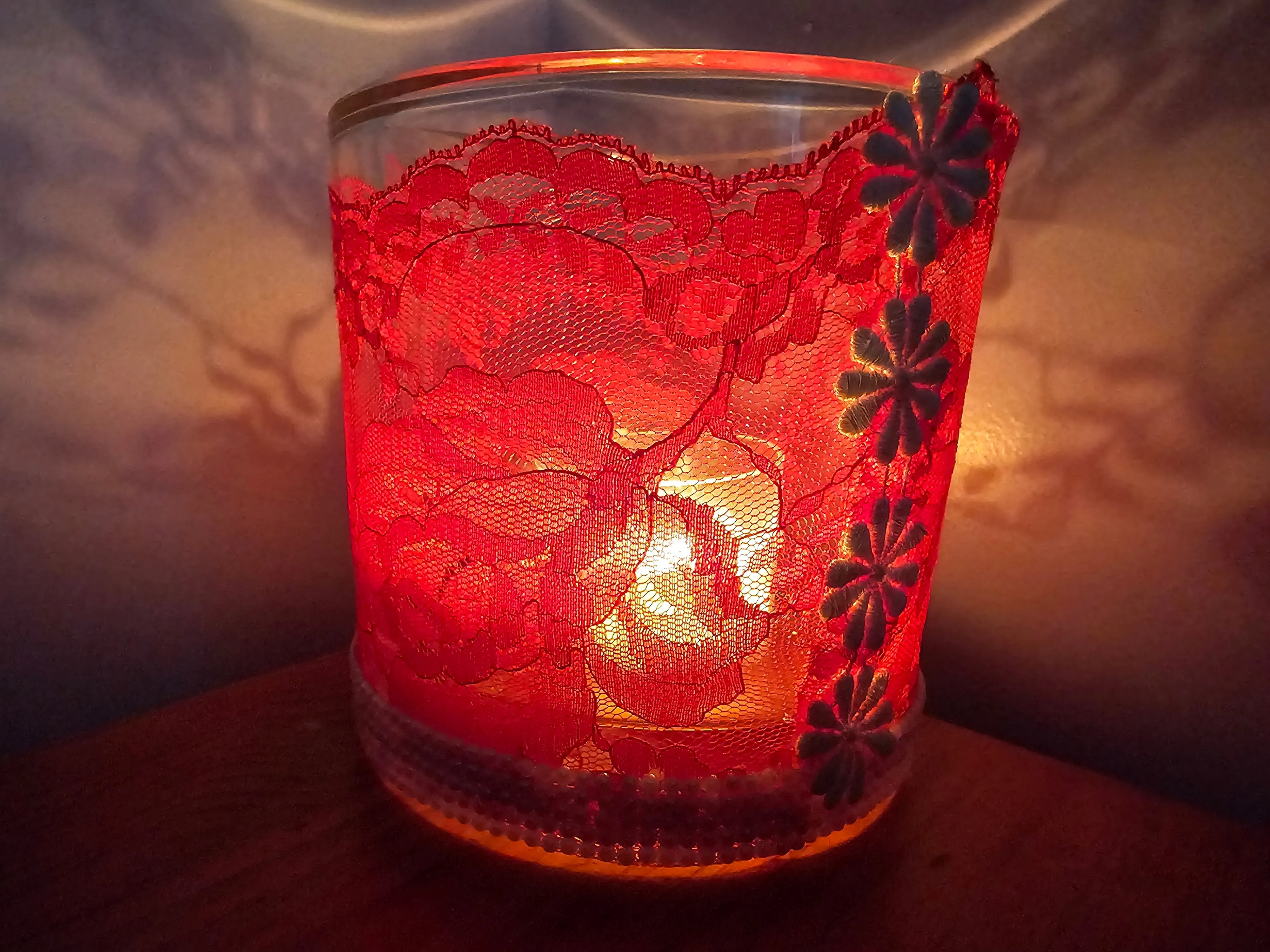 SEXY ELEGANT RED LACY CANDLE HOLDER