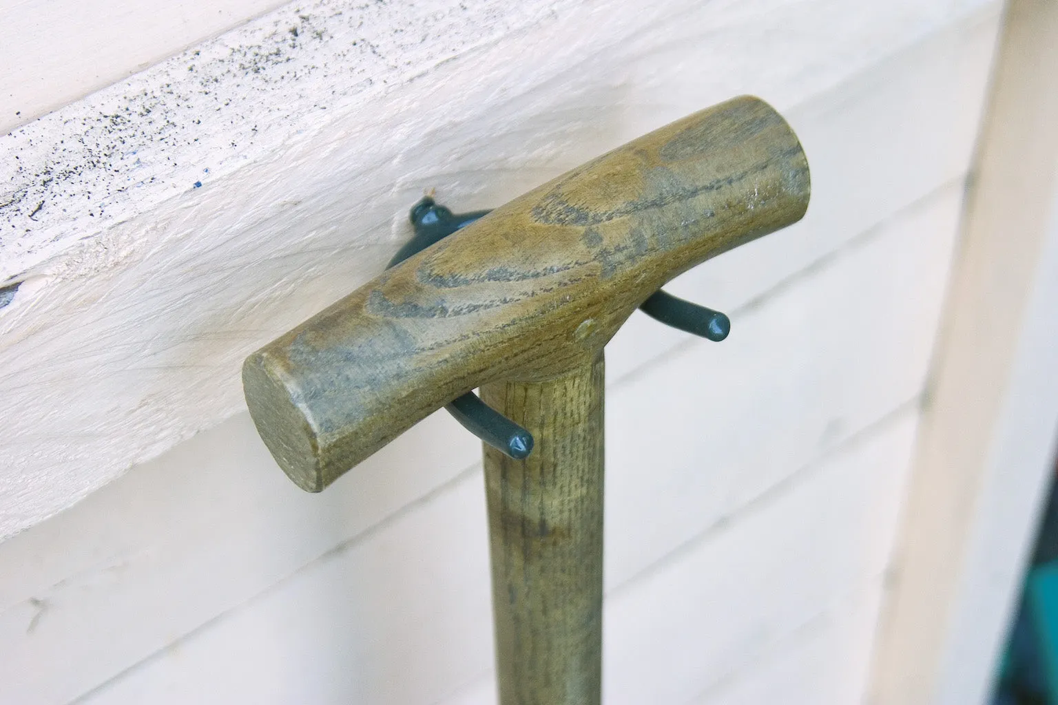 The Good Life Garden Tool Double Hooks 2-Pack