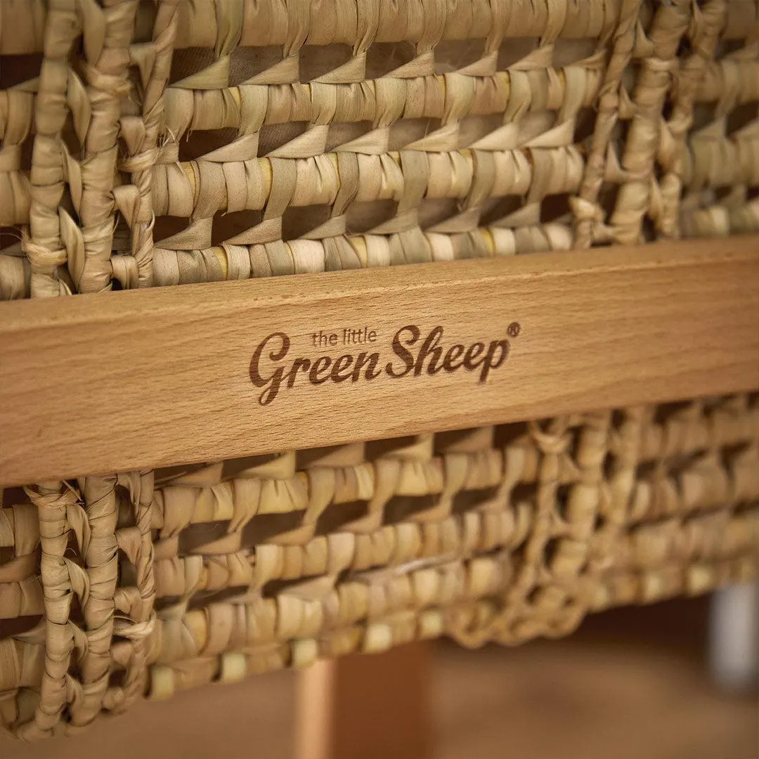 The Little Green Sheep Organic Wheat Knit Moses Basket   Mattress - White